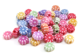 50 perles acrylique fleurs couleurs mixtes 6mm  - PP7W