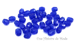 50 perles de Bohème à facettes bleu foncé  - 4 mm - RWF9