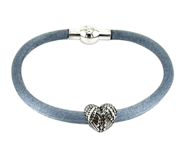Armband aus echter silbergrauer Seide mit Edelstahl Bead geflügeltes Herz
