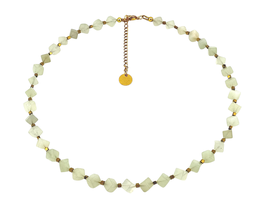 Halskette aus diagonalen Jade Würfeln und goldenen mini Hämatit Würfeln