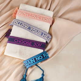 Statment Armband - choose joy lila/flieder