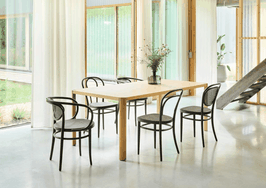 215 R Chair
