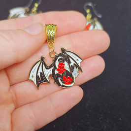 Anhänger Drachen Blumen