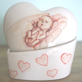 Hartvormige Mini-Urn voor baby of prematuur