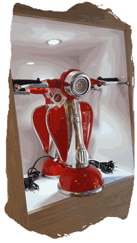 LAMPE VESPA ROUGE A POSER