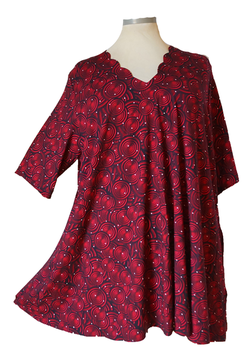 Shirt in Zauber-A-Linie mit Wölkchen-Ausschnitt BordeauxSchwarz (09244)