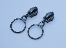 Zipper mit Ring schwarz-silber ab 2 Stück (€ 0,40/St.) 5mm Schiene