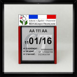 Réf. : 0019 ///   Un Porte certificat Contrôle  Technique auto avec dessin Drapeau République Française  (fond noir)