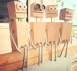 Handmade Wooden Robot – Oak Shelf Buddy