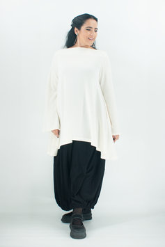 Elegantes Strickoberteil mit U-Boot Ausschnitt und Trompetenärmeln / verschiedenen Farben