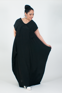 Festliches Sommerkleid für große Größen/ schwarzes Viskosekleid mit Kragen
