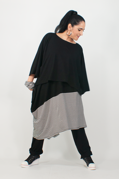 Asymmetrische Tunika im Kontrastlook aus Viskosejersey