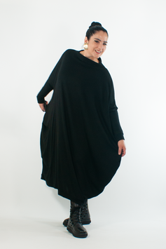 Oversized Pullover für Damen für große Größen/ schwarzes Strickkleid mit Turtle Neck Kragen