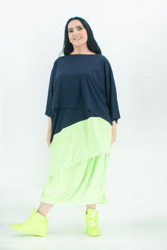 4teiliges Set aus Viskosejersey in neongrün mit marineblauem Shirt