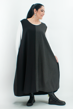 Kleid in A-Linie, lang und ärmellos im Kontrastlook / Nadelstreifenkleid