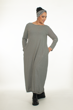 Maxikleid mit langen Ärmeln und Ballonsaum in großen Größen in verschiedenen Farben