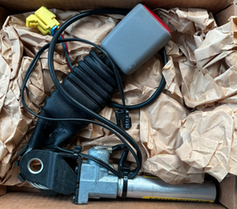 Gurtstraffer GM 12457479 Driver Seat Belt Kit Chevrolet Pontiac