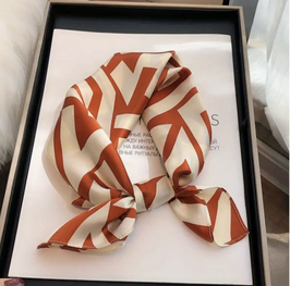 F0200 / Quadratischer Schal 53x53 cm, Orange-weiss