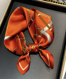 F0240 / Quadratischer Schal 53x53 cm, orange
