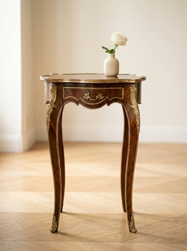 Beistelltisch im Louis XV Stil (verkauft)