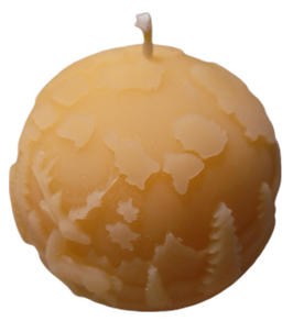 Kugelkerze mit Weihnachtsmotiv