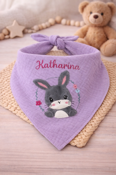Musselintuch bestickt personalisiert Hase im Blumenkranz