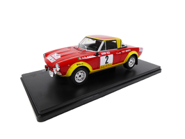 Fiat 124 Abarth Sport Spider #2 Pinto Rallye Tap Portugal 1974 rot / gelb / Decor 1:24 von Hachette