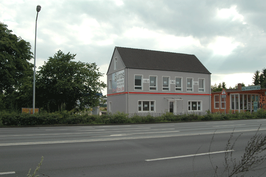 B6 Front-Office: Das kleine Bürohaus an der B6.