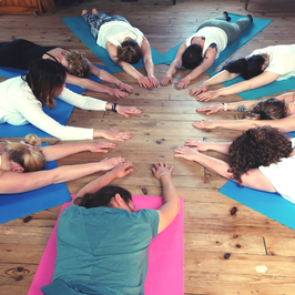 YOGA Enterrement de Vie de Jeune Fille