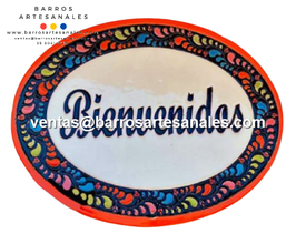 Placa Domiciliaria Realzada Plumeado Colores Fondo Negro Plaza Naranja Ovalada