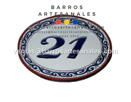 Placa Domiciliaria Realzada Greca Azul Plaza Terracota Ovalada