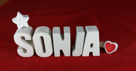 Beton, Steinguss Buchstaben 3D Deko Namen SONJA als Geschenk verpackt mit Stern und Herzklammer!