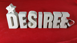Beton, Steinguss Buchstaben 3D Deko Namen DESIREE als Geschenk verpackt mit Stern und Herzklammer!