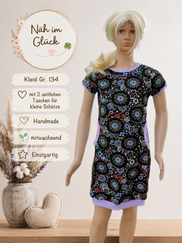 Handmade Kleid Gr. 134 schwarz/flieder mit 2 Taschen kurzarm  Jersey mitwachsend