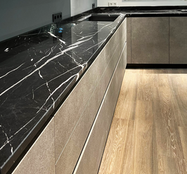 Marmor Küchenarbeitsplatte Nero Marquina 3cm poliert