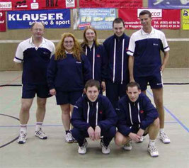 4.Mannschaft v.l.: Sergei Romanov, Sabine Krull-Jörgens, Kirsten Steinhage, ?, Carsten Adenheuer, Kai Döllermann und Michael Rottmann