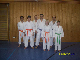 Prüflinge mit Sensei Udo Hofmann