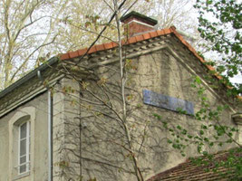 Pan de mur de la gare