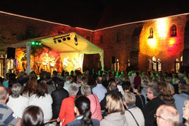 Irish Folk im Kloster Bernburg