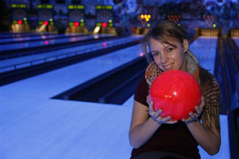 Kegel- und Bowlingcenter eröffnet - Klick!