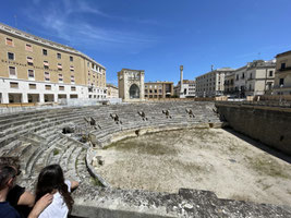 In Lecce wurde das Amphitheater bestaunt