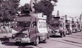 Renault 1000 Kgs  CATOU  Lettre A     Caravane Tour de France 1952