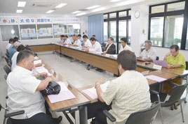 第6回石垣市新庁舎建設基本計画策定委員会が行われた=15日、石垣市水道課