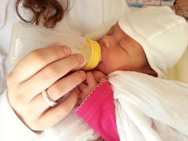 Baby Mutter Fläschen