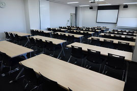 学習室A+B (定員57名)