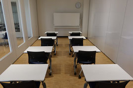 学習室C (定員8名)