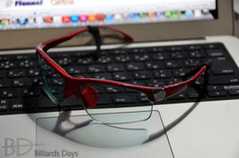 野内プロのメガネ。adidas