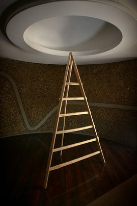 Scala a pioli in legno per arredo interni - Decorative ladder in natural wood