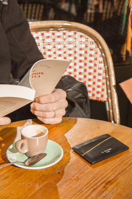 maroquinerie porte cartes cuir lisere orange fait main paris sellier atelier la colombe card holder leather small goods made in france maroquinerie