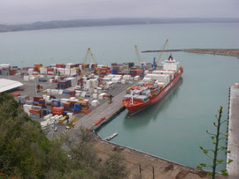 Blick von Bluff Hill auf den Hafen